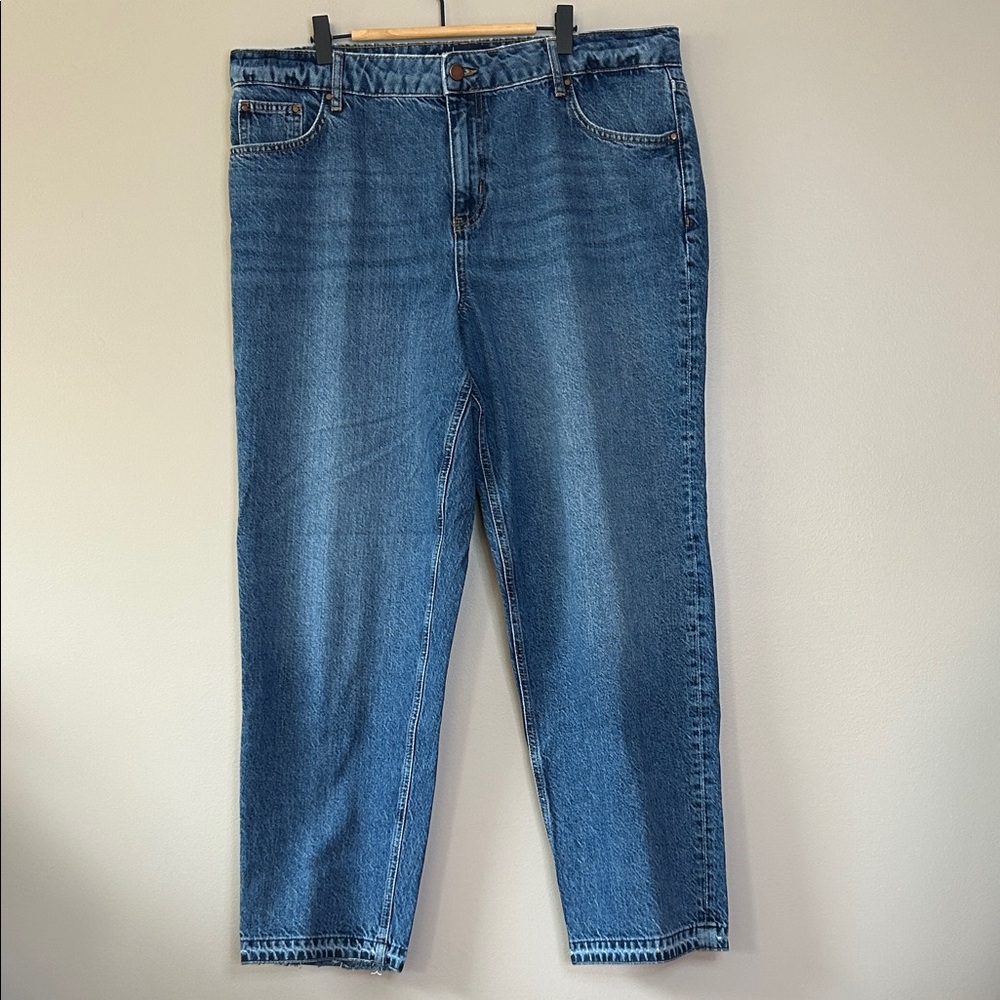 Boden Boyfriend Straight Leg‎ Jeans. Size 12R US Blue